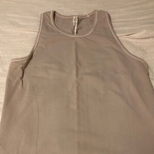 Lululemon tank, beige, size 3, read description